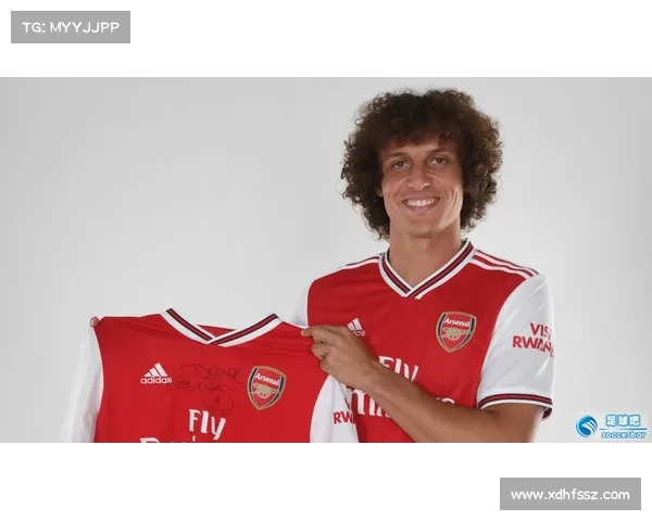 从防线核心到战术组织者大卫路易斯的多面中后卫角色解析 从防线核心到战术组织者大卫路易斯的多面中后卫角色解析